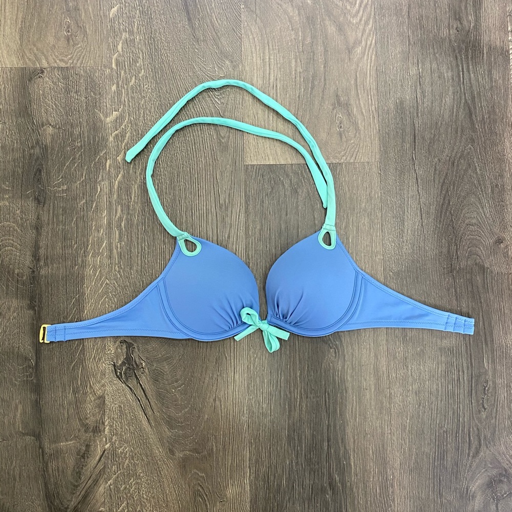 Victoria’s Secret bikini top